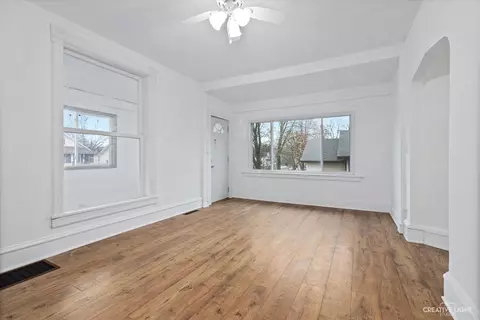 862 S Liberty St, Elgin, IL 60120 photo 5