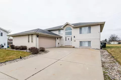 602 Farmview Ct, University Park, IL 60484