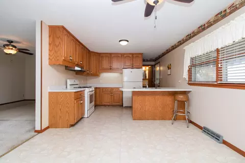 411 Priscilla Ln, Bloomington, IL 61704 photo 14