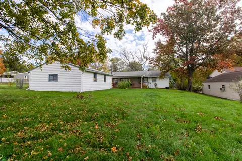 411 Priscilla Ln, Bloomington, IL 61704 photo 31