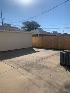Exterior - 11049 S Avenue L, Chicago, IL 60617 photo 5 of 5