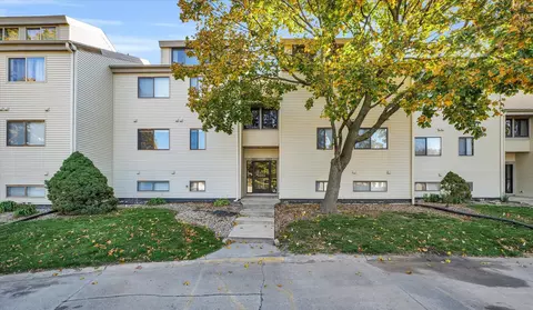 1905 Melrose Dr #1905B, Champaign, IL 61820