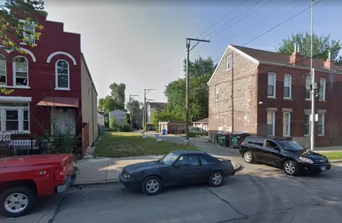 2863 W 21st St, Chicago, IL 60623