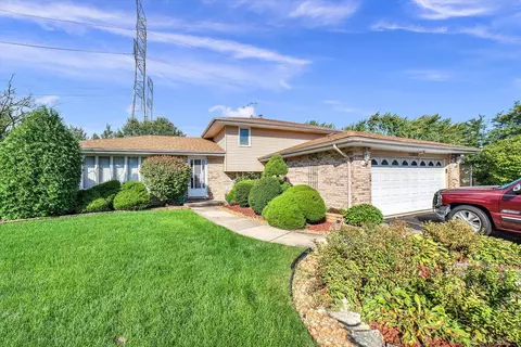 15606 Canterbury Ln, Orland Park, IL 60462