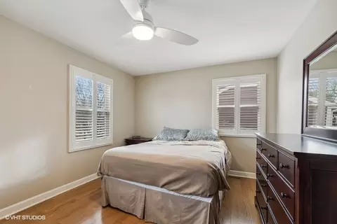 Bedroom - 1343 Devonshire Rd, Buffalo Grove, IL 60089 photo 2 of 2