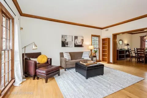 1807 Wakeman Ct, Wheaton, IL 60187 photo 3