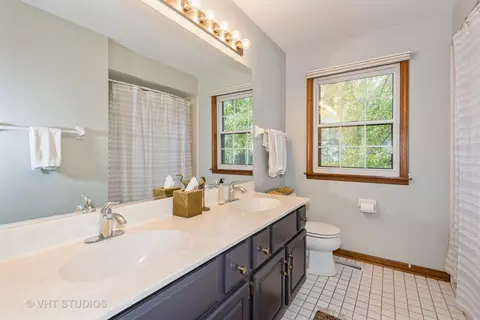 1807 Wakeman Ct, Wheaton, IL 60187 photo 14
