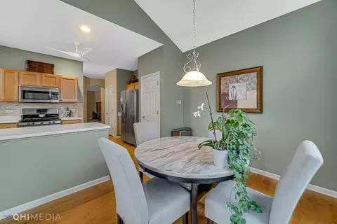 881 Eineke Blvd #881, Algonquin, IL 60102 photo 6