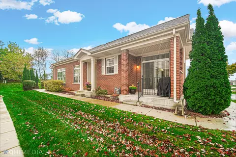 881 Eineke Blvd #881, Algonquin, IL 60102 photo 2