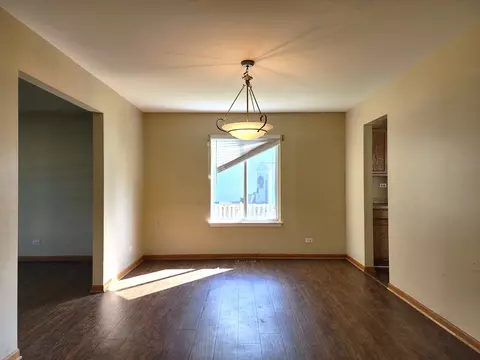 923 Christopher St, Plano, IL 60545 photo 5
