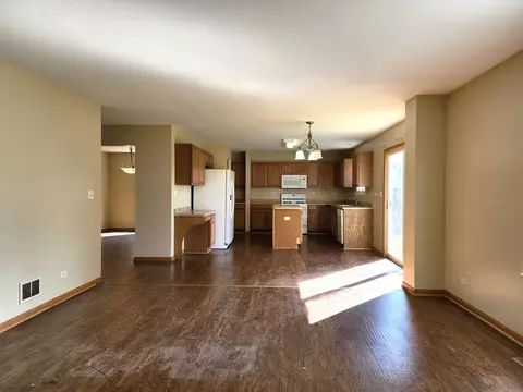 923 Christopher St, Plano, IL 60545 photo 10