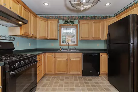 307 E 6th St, Gridley, IL 61744 photo 9