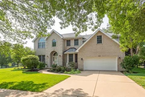 15203 Eyre Cir, Plainfield, IL 60544 photo 3