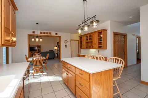 15203 Eyre Cir, Plainfield, IL 60544 photo 13