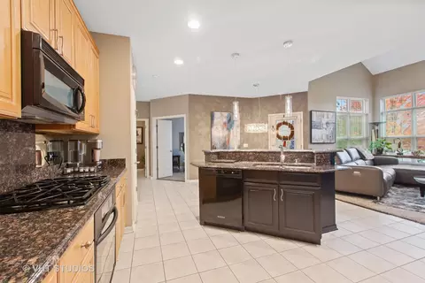 11921 Winterberry Ln, Plainfield, IL 60585 photo 8