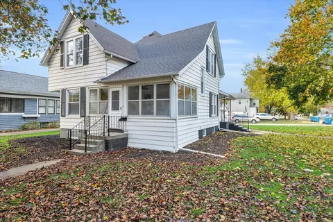 303 W Moulton St, Pontiac, IL 61764