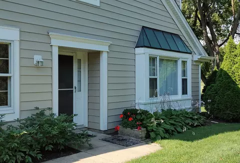 522 Park View Ter, Buffalo Grove, IL 60089