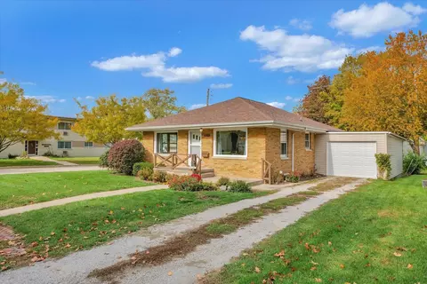 845 W Moulton St, Pontiac, IL 61764
