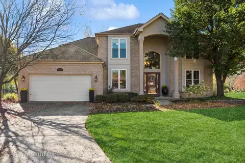 102 Jason Ct, Aurora, IL 60502