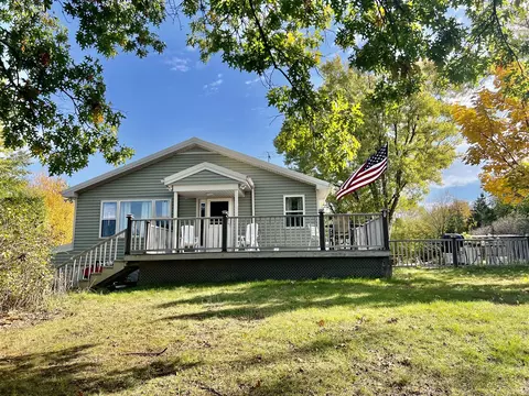 10630 Mcneil Rd, Rock Falls, IL 61071