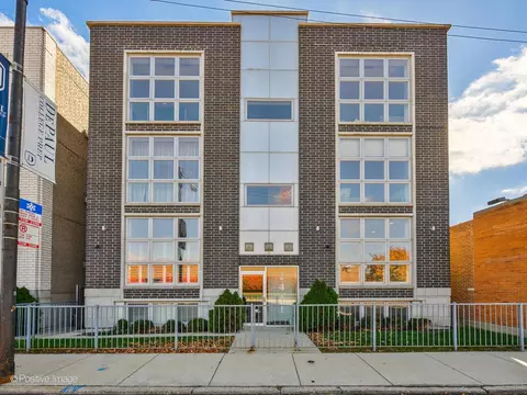 2441 W Belmont Ave #1W, Chicago, IL 60618