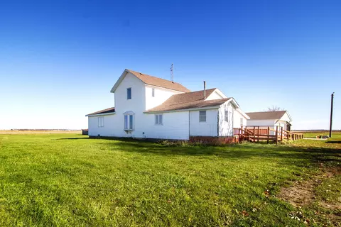 3234 N 1300 East Rd, Chebanse, IL 60922