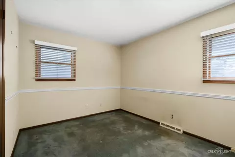 2190 Baker St, Aurora, IL 60506 photo 8