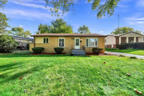 18943 Boulder Ct, Homewood, IL 60430