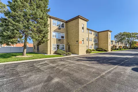 10739 S Pulaski Rd #2A, Chicago, IL 60655