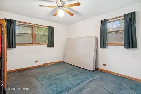 902 E Golfhurst Ave, Mount Prospect, IL 60056 photo 7