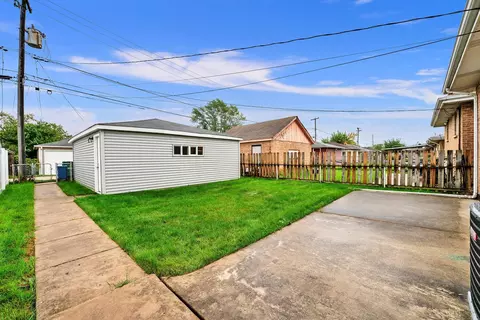 7637 Long Ave, Burbank, IL 60459 photo 24
