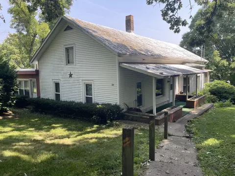308 High St, Putnam, IL 61560