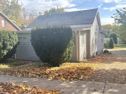 1244 4th St, Lasalle, IL 61301