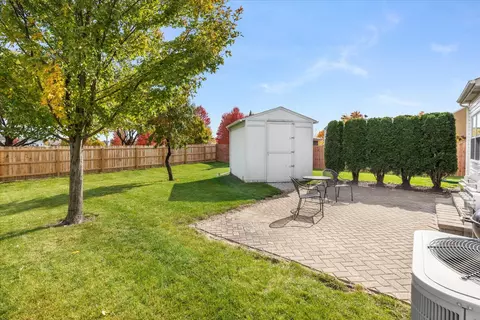 1924 Woodhaven Dr, Bartlett, IL 60103 photo 28