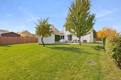 1924 Woodhaven Dr, Bartlett, IL 60103 photo 30