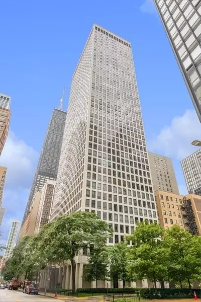 260 E Chestnut St #1607, Chicago, IL 60611