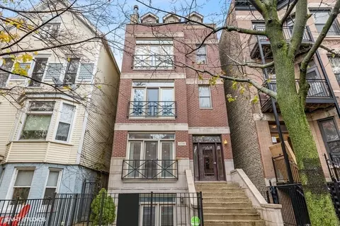 3739 N Kenmore Ave #1, Chicago, IL 60613