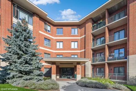 845 E 22nd St #217, Lombard, IL 60148