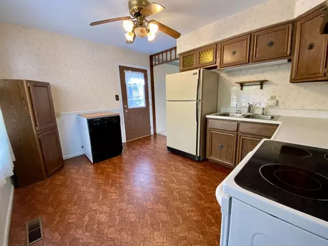506 Judd St, Dwight, IL 60420 photo 4