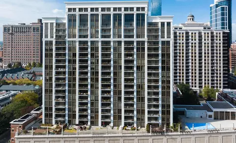 1335 S Prairie Ave #505, Chicago, IL 60605