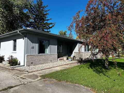 1361 N 5th Ave, Kankakee, IL 60901