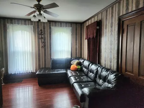 40 Hill Ave, Elgin, IL 60120 photo 8