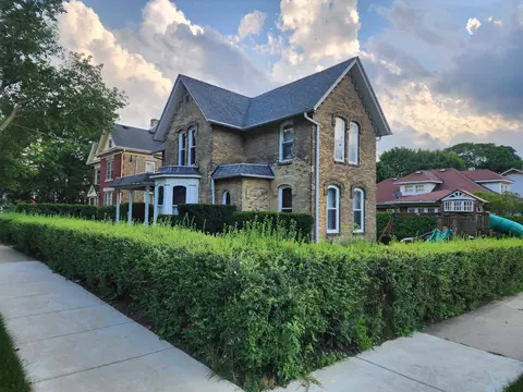 40 Hill Ave, Elgin, IL 60120 photo 3