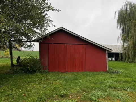 17001 Carroll Rd, Morrison, IL 61270 photo 3