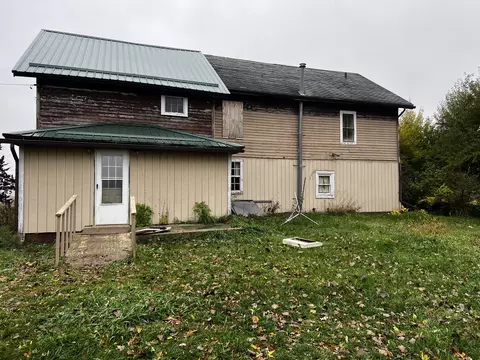 17001 Carroll Rd, Morrison, IL 61270 photo 2