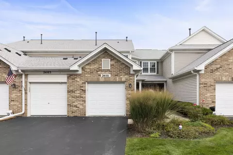 24101 Pear Tree Cir, Plainfield, IL 60585 photo 2