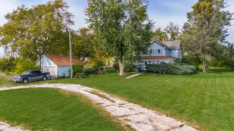 31454 N 2650 East Rd, Chenoa, IL 61726