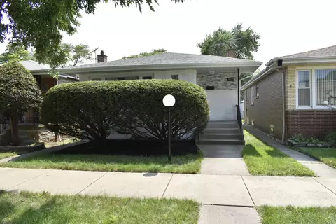 8962 S Anthony Ave, Chicago, IL 60617