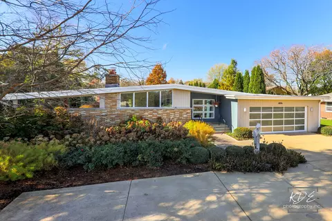 4506 Lee Ave, Downers Grove, IL 60515