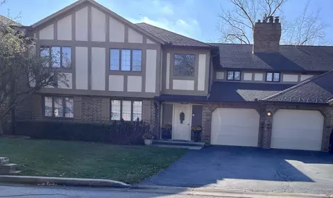 7633 W Arquilla Dr #1B, Palos Heights, IL 60463